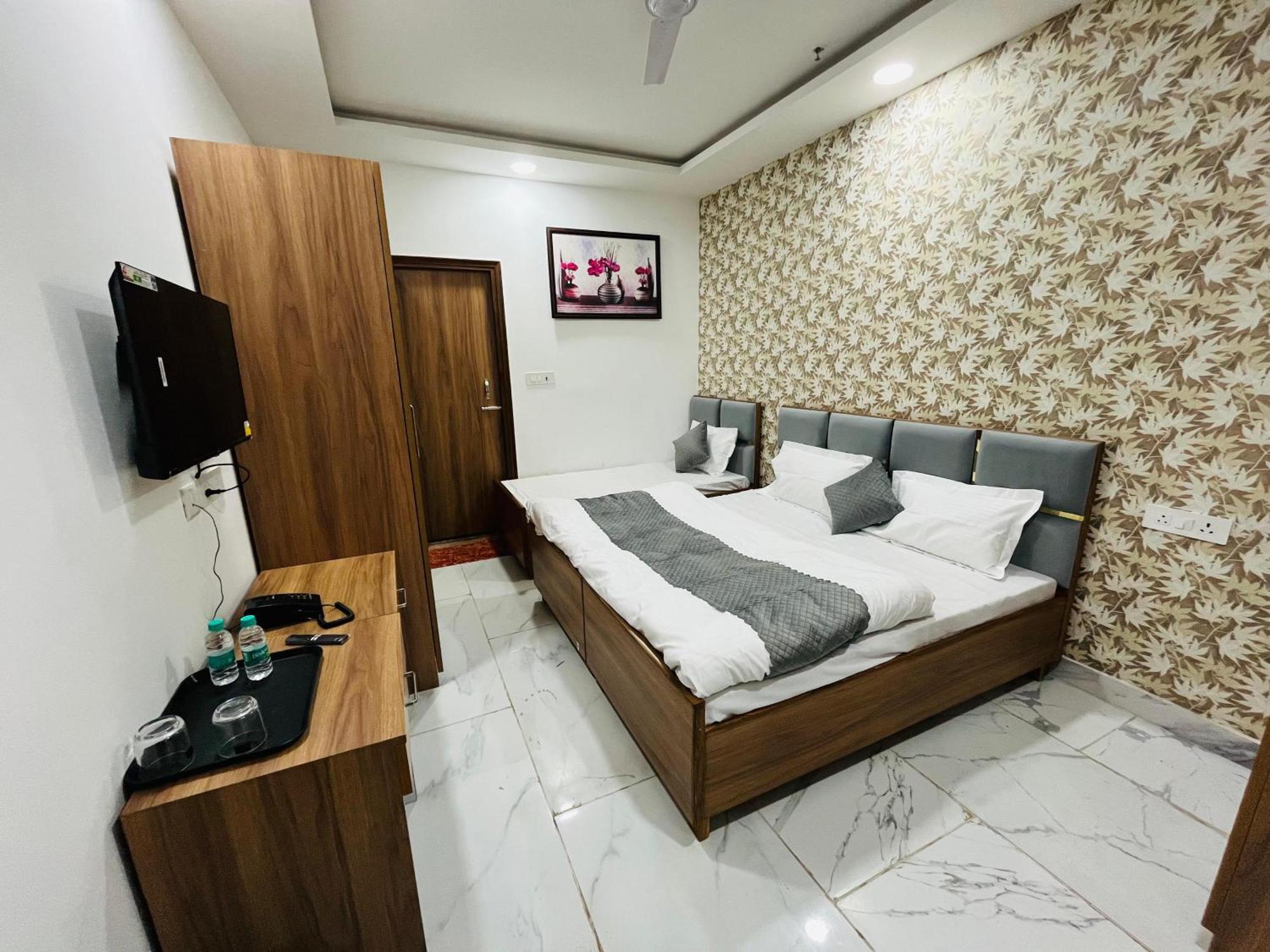 Townhouse Happy Habitat Guest House 그레이터 노이다 외부 사진
